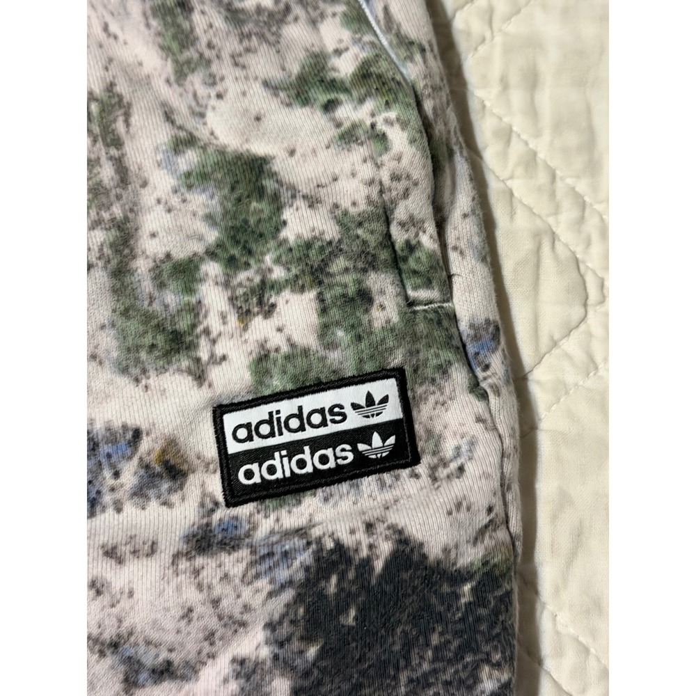 Adidas Shorts Mens Large Multi Ryv Abstract Mountain Print Sweat Shorts GD9298 - Picture 4 of 15